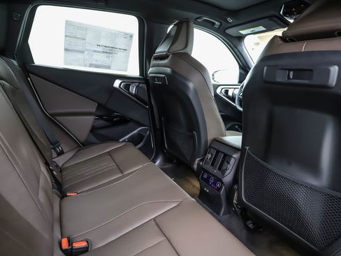 New 2026 BMW X3 xDrive30 w/ Premium Package image 25