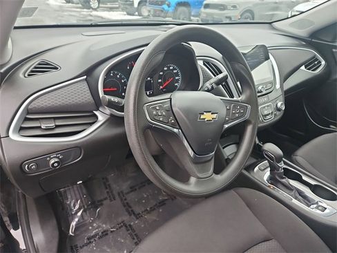Used 2024 Chevrolet Malibu LS image 18