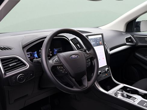 Used 2023 Ford Edge SEL AWD/4WD image 12