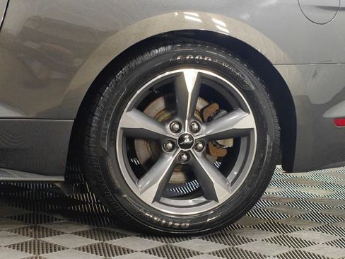 Used 2017 Ford Mustang Coupe w/ Equipment Group 051A RWD image 38