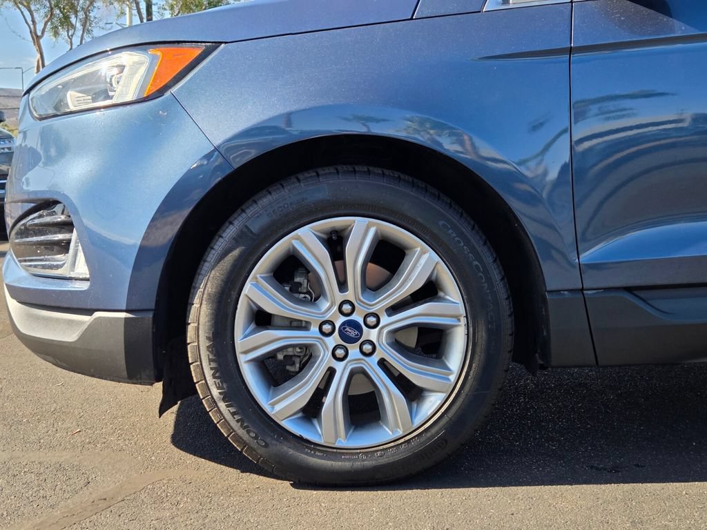 Used 2019 Ford Edge Titanium FWD image 9
