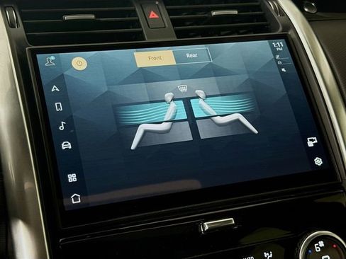 Certified 2023 Land Rover Discovery S R-Dynamic AWD/4WD image 18
