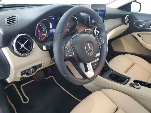 Used 2018 Mercedes-Benz GLA 250 image 23