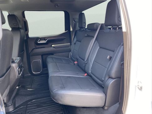 Used 2023 GMC Sierra 1500 SLT w/ SLT Premium Package AWD/4WD image 25