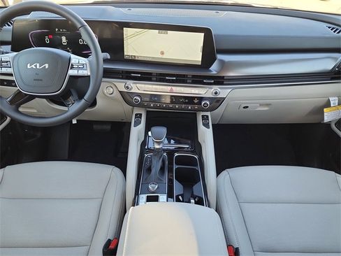 New 2025 Kia Telluride S image 19