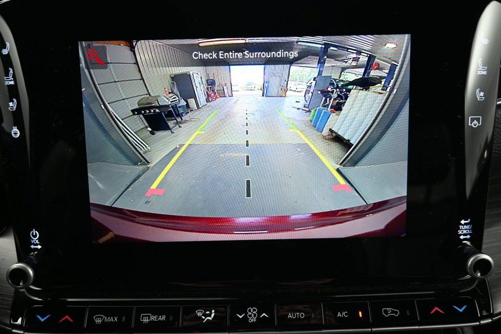 Used 2024 Jeep Wagoneer Series II w/ Flexible Seating Group AWD/4WD image 12