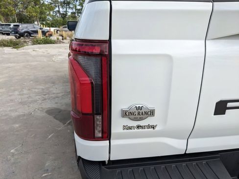 Used 2024 Ford F150 King Ranch w/ FX4 Off-Road Package image 13