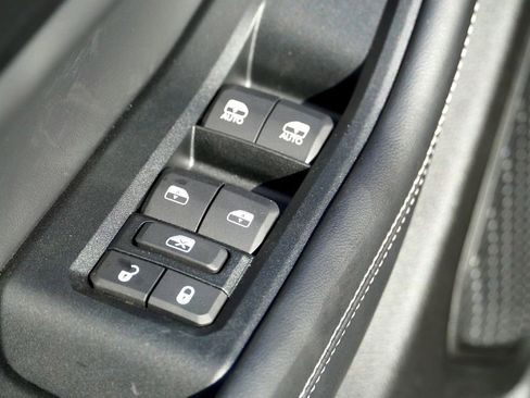 New 2025 Jeep Grand Cherokee L Altitude image 24