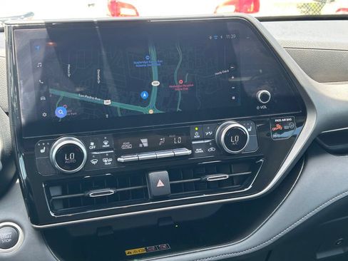 Used 2026 Toyota Highlander XLE AWD/4WD image 22