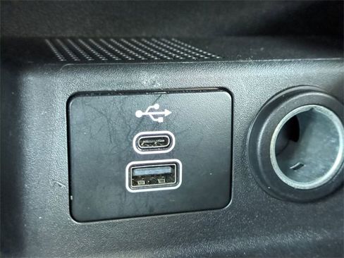 Used 2025 Ford Escape ST-Line image 21