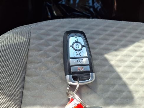 Used 2022 Ford Escape SE w/ Convenience Package image 11