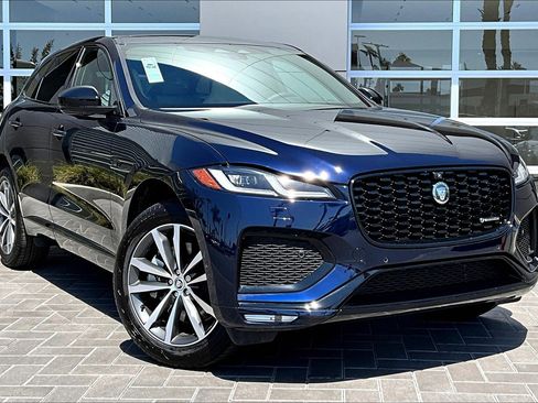 New 2025 Jaguar F-PACE R-Dynamic S image 2