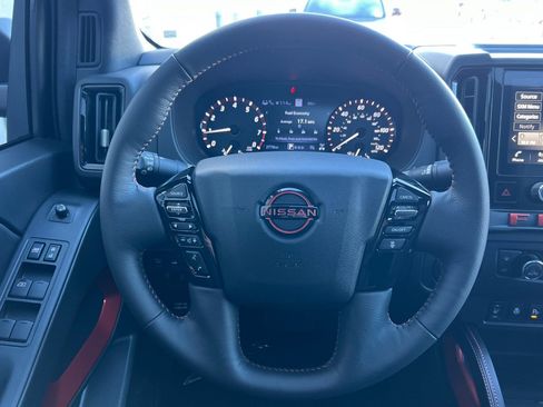 Used 2025 Nissan Frontier PRO-4X w/ Pro Premium Package image 23