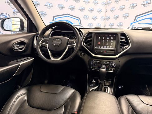 Used 2017 Jeep Cherokee Overland w/ Heavy Duty Protection Group image 28