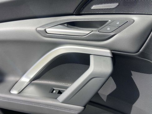 New 2025 Audi Q5 Prestige image 16