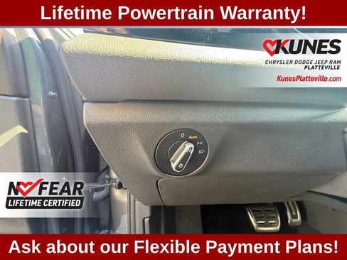 Used 2025 Volkswagen Jetta Sport FWD image 18