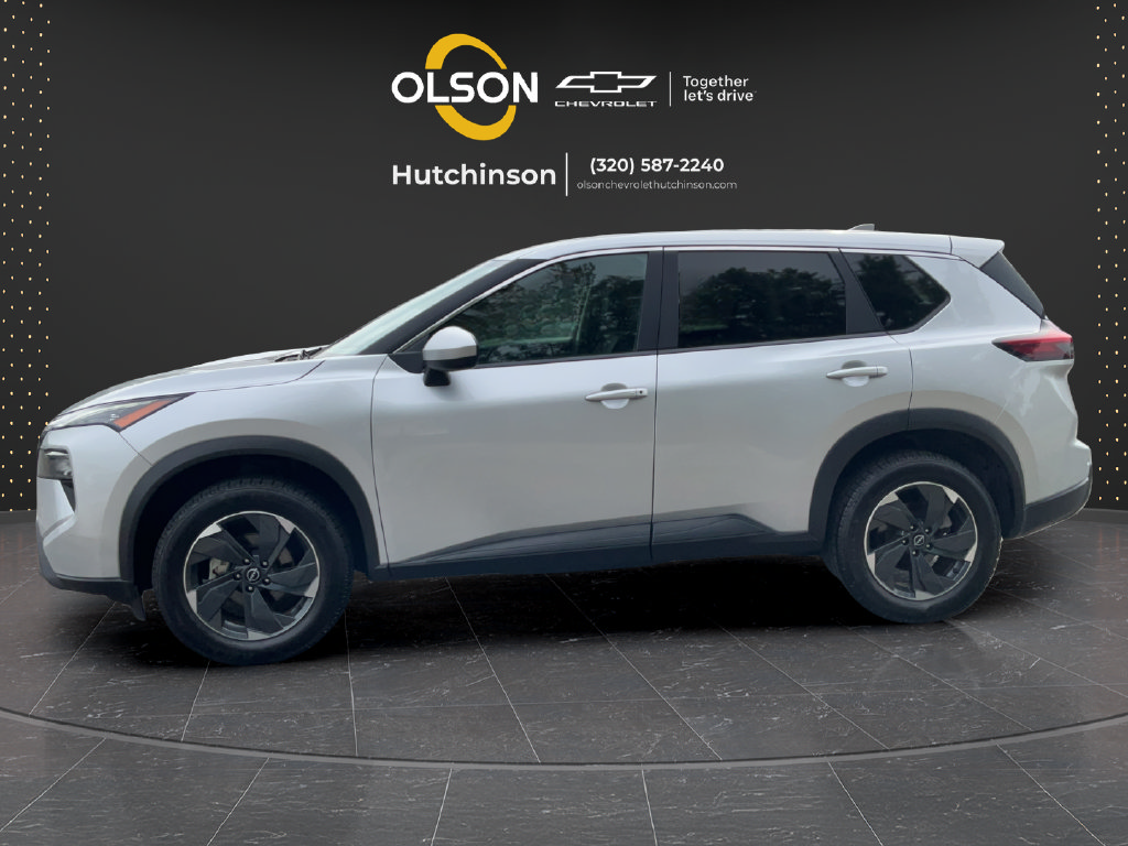 Used 2025 Nissan Rogue SV AWD/4WD image 3