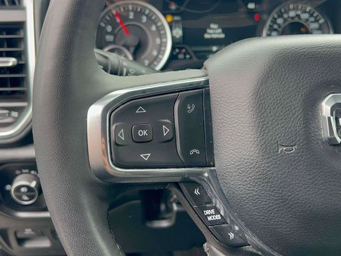 Used 2025 RAM 1500 Laramie image 22