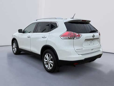 Used 2016 Nissan Rogue SV image 5