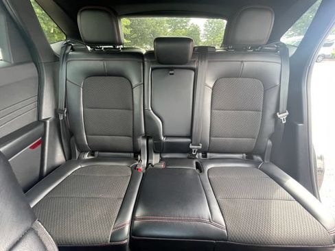 Certified 2024 Ford Escape ST-Line AWD/4WD image 16