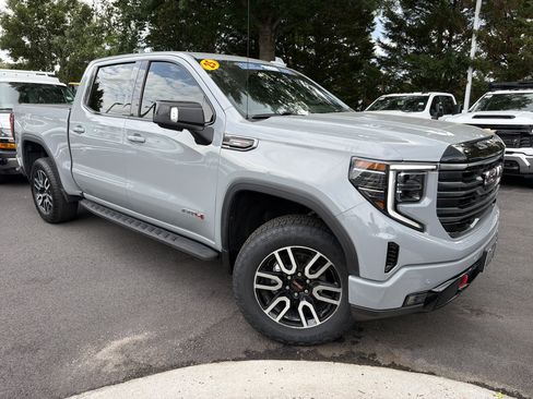 Used 2025 GMC Sierra 1500 AT4 w/ AT4 Premium Package AWD/4WD image 2