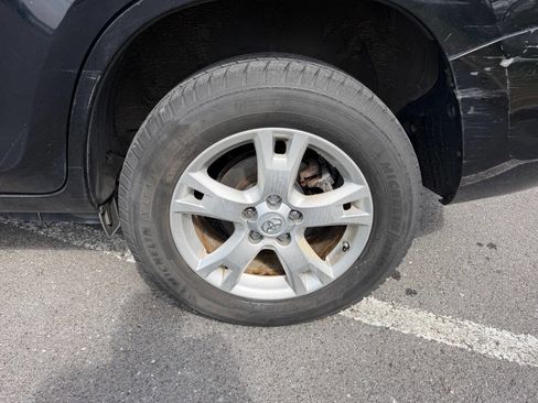 Used 2010 Toyota RAV4 4WD V6 image 17