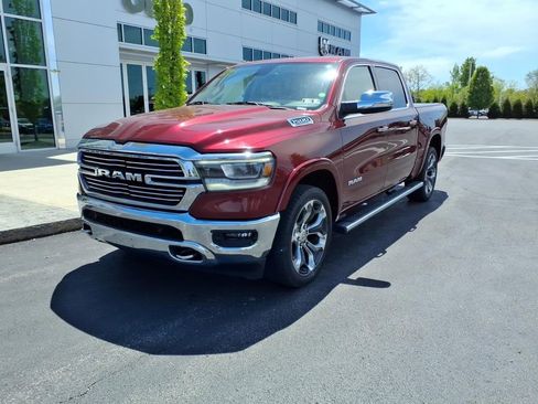 Used 2019 RAM 1500 Laramie AWD/4WD image 2