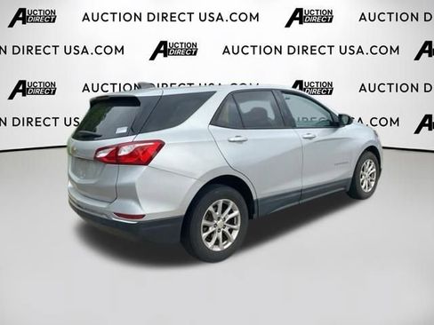 Used 2018 Chevrolet Equinox LS FWD image 11
