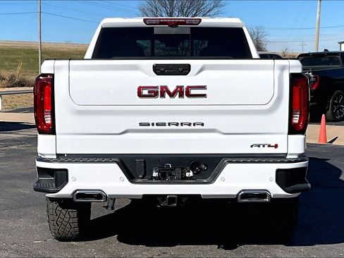 New 2026 GMC Sierra 1500 AT4 w/ AT4 Premium Package image 4