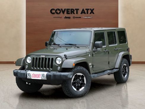 Used 2015 Jeep Wrangler Unlimited Sahara w/ Max Tow Package AWD/4WD image 1