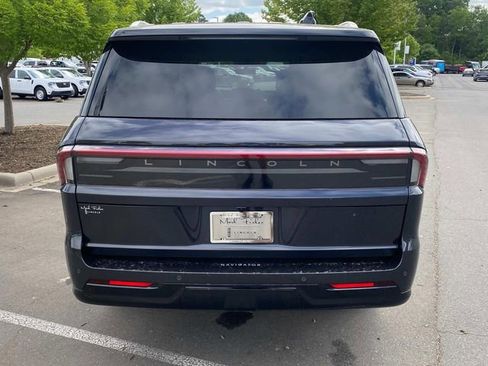 New 2026 Lincoln Navigator L Reserve AWD/4WD image 29