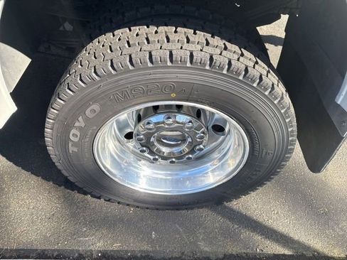 Used 2022 Ford F450 Platinum image 6