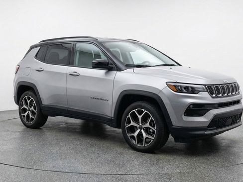 Used 2025 Jeep Compass Limited AWD/4WD image 1