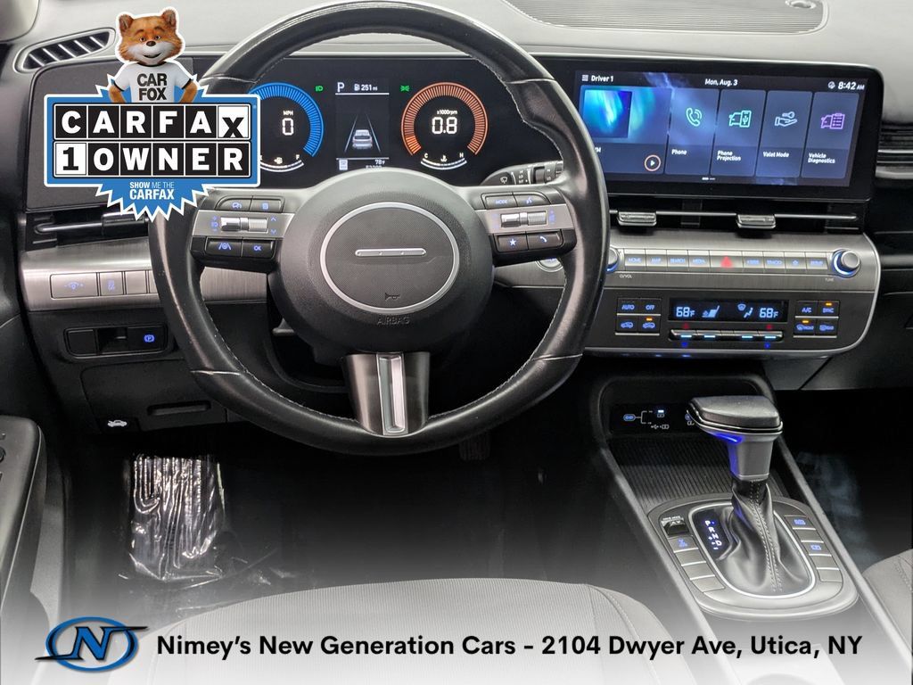 Used 2024 Hyundai Kona SEL AWD/4WD image 4