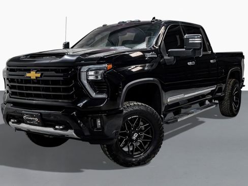 Used 2024 Chevrolet Silverado 2500 High Country w/ High Country Premium Package image 5
