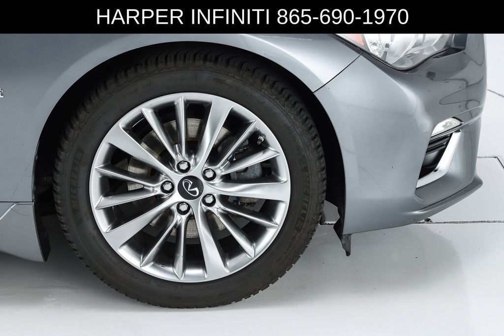 Used 2019 INFINITI Q50 Luxe w/ Essential Package (3.0T Luxe) AWD/4WD image 15