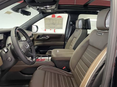 New 2026 GMC Yukon XL Denali Ultimate image 15