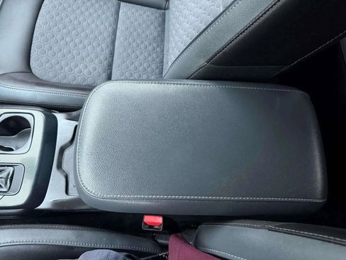 Used 2021 Chevrolet Colorado Z71 w/ Safety Package image 26