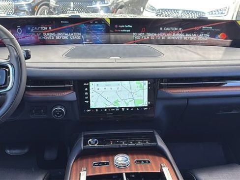 New 2025 Lincoln Navigator L Black Label image 24