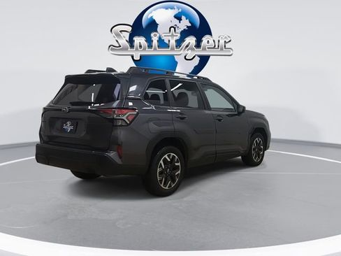 Used 2025 Subaru Forester Premium image 10