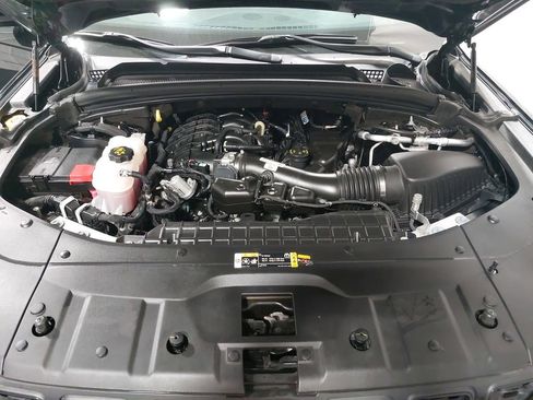 Used 2023 Jeep Grand Cherokee Altitude image 31