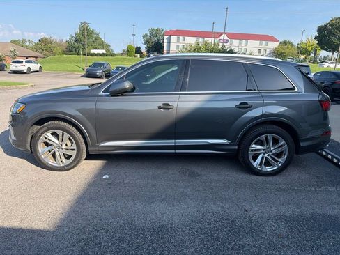 Used 2020 Audi Q7 3.0T Prestige w/ Prestige Package AWD/4WD image 2