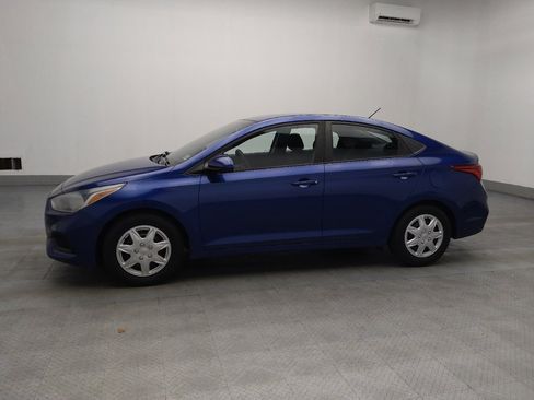 Used 2018 Hyundai Accent SE FWD image 2