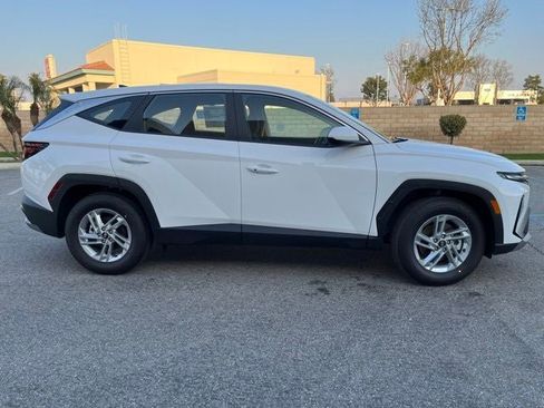 New 2026 Hyundai Tucson SE image 5