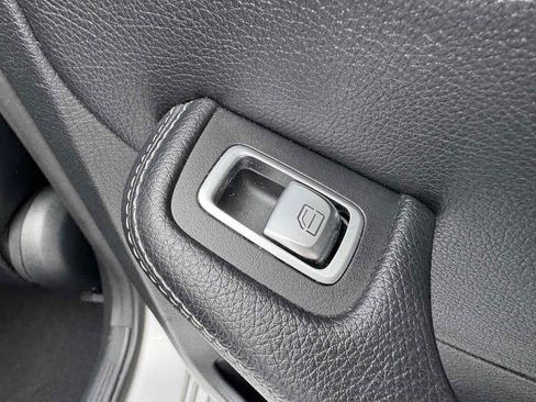 Used 2016 Mercedes-Benz C 300 4MATIC Sedan image 38