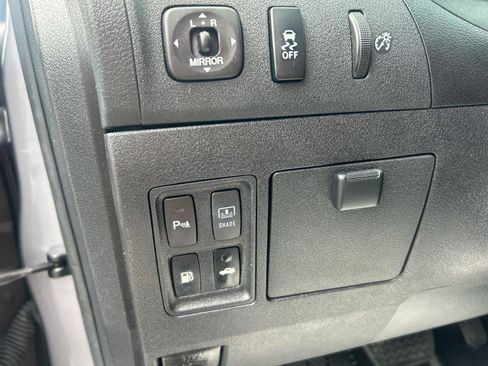 Used 2012 Lexus ES 350 FWD image 16