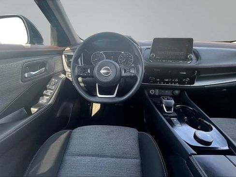 Used 2022 Nissan Rogue SV AWD/4WD image 8