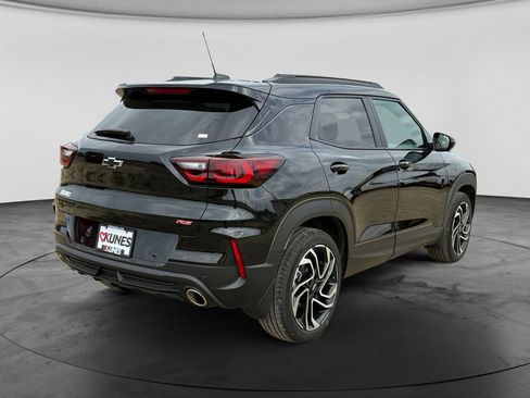 Used 2025 Chevrolet TrailBlazer RS w/ Convenience Package AWD/4WD image 9