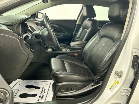 Used 2015 Buick LaCrosse Leather image 9