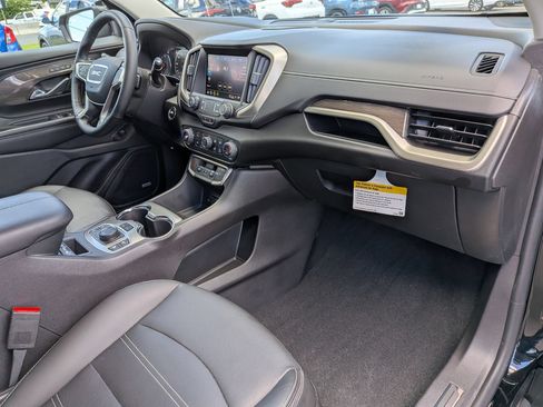 Certified 2024 GMC Terrain Denali w/ Denali Premium Package AWD/4WD image 28
